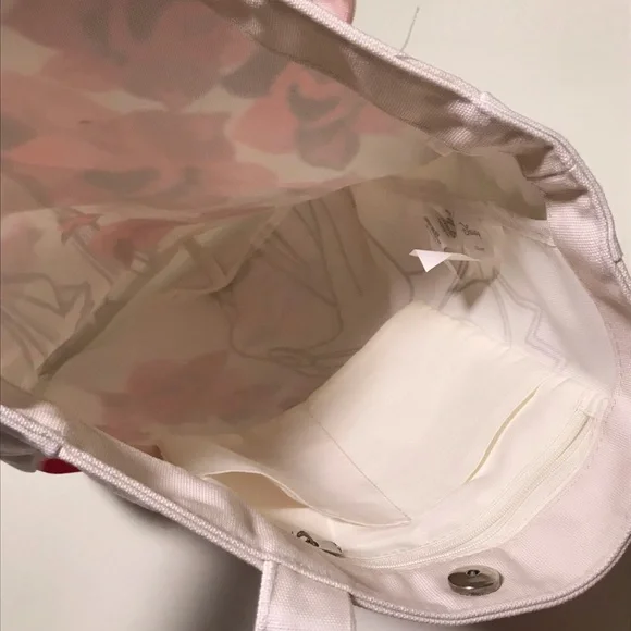 Disney Evil Queen & Snow White Cavas Tote Bag - Picture 8 of 9